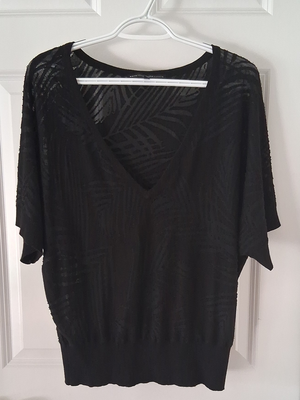 White House Black Market Black V-Neck Palm Burnout Tee Top Size L